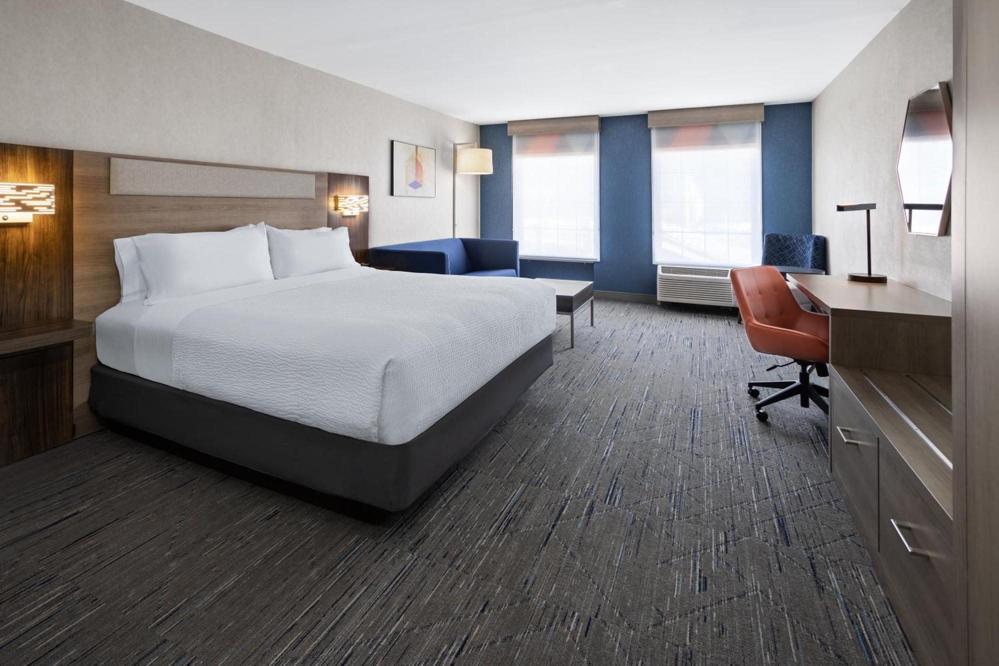 Holiday Inn Express Hotel & Suites Brattleboro By Ihg Exterior foto